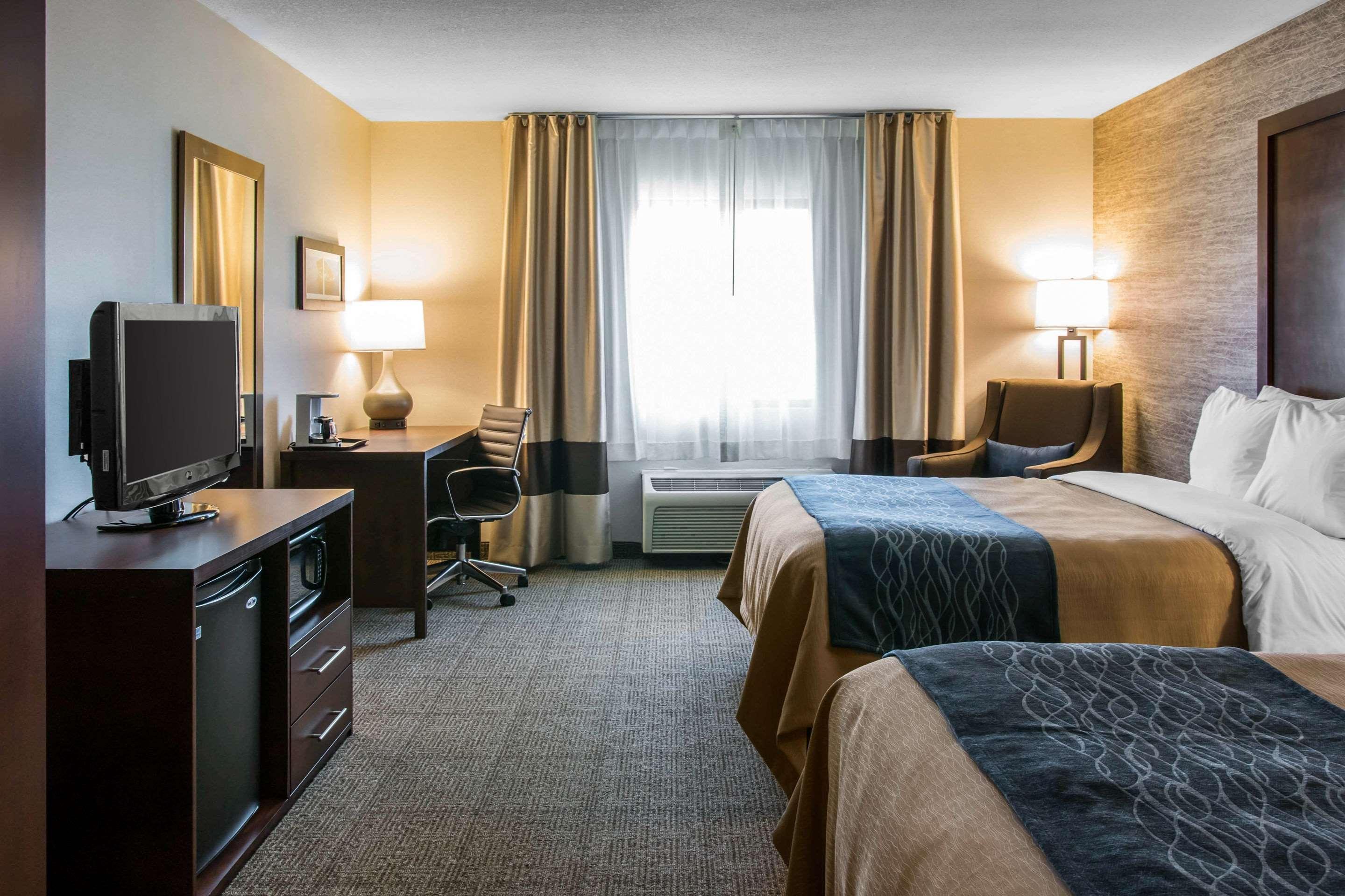 Comfort Inn Ludington Near Us-10 Ngoại thất bức ảnh