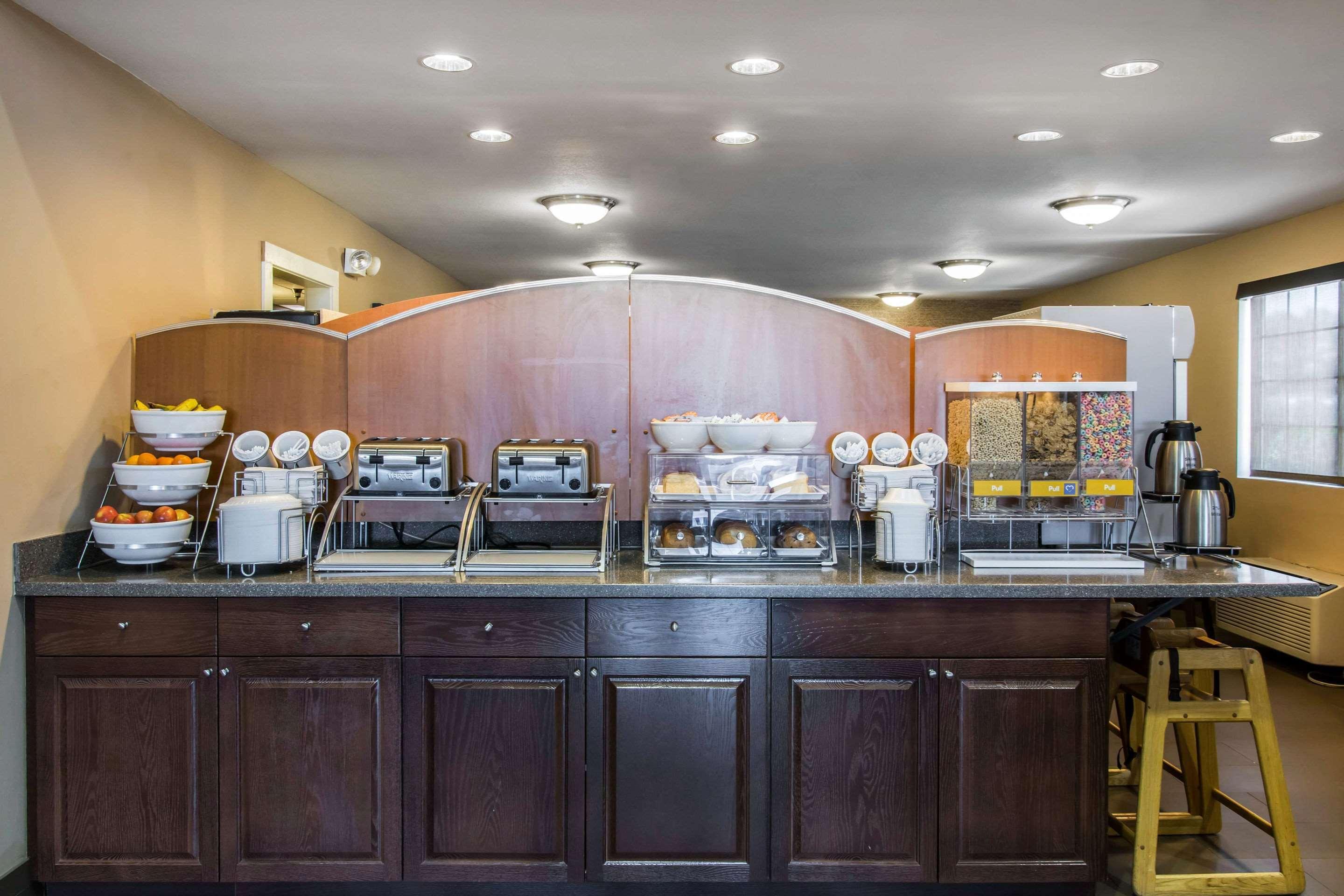 Comfort Inn Ludington Near Us-10 Ngoại thất bức ảnh