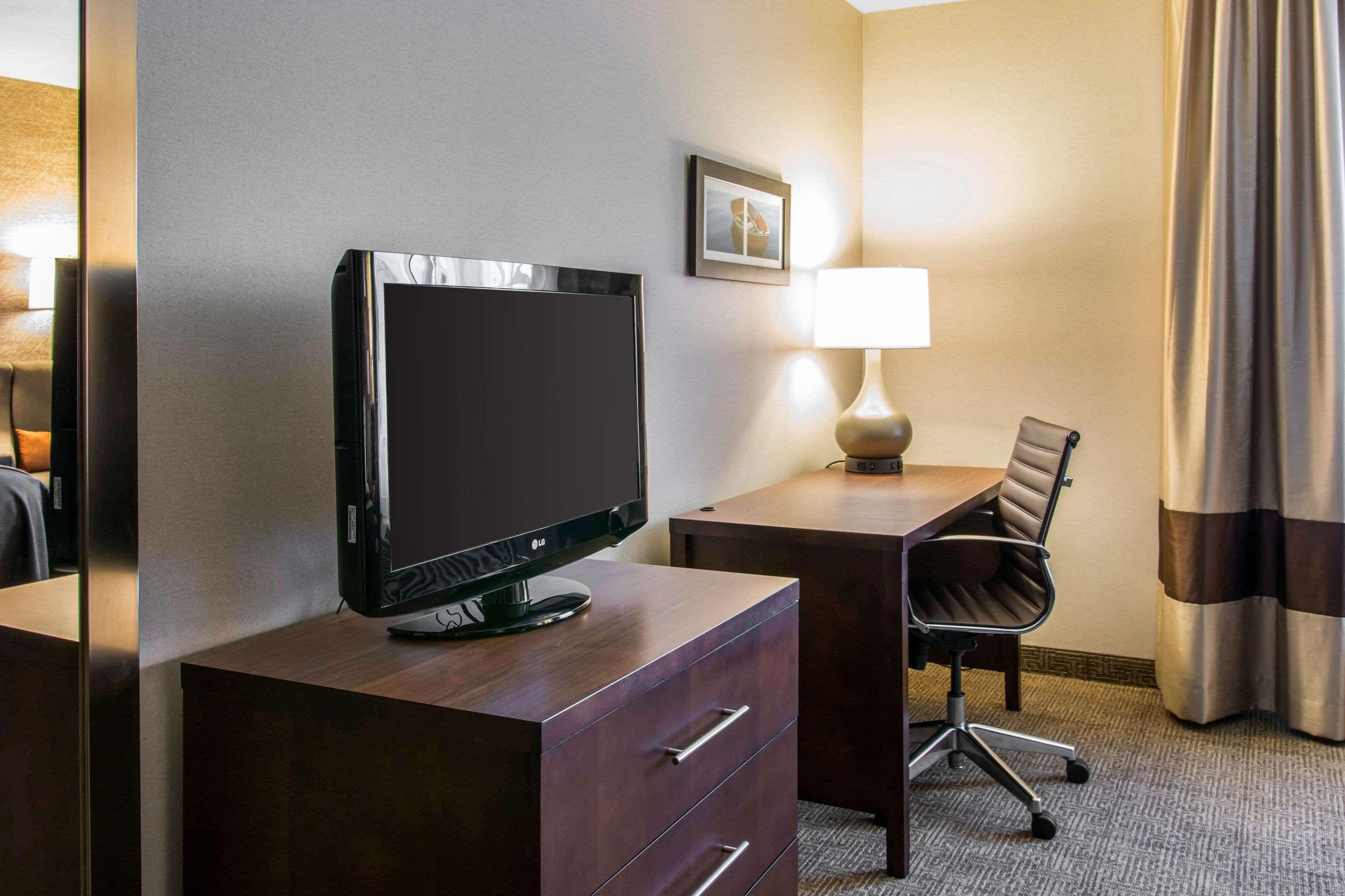 Comfort Inn Ludington Near Us-10 Ngoại thất bức ảnh