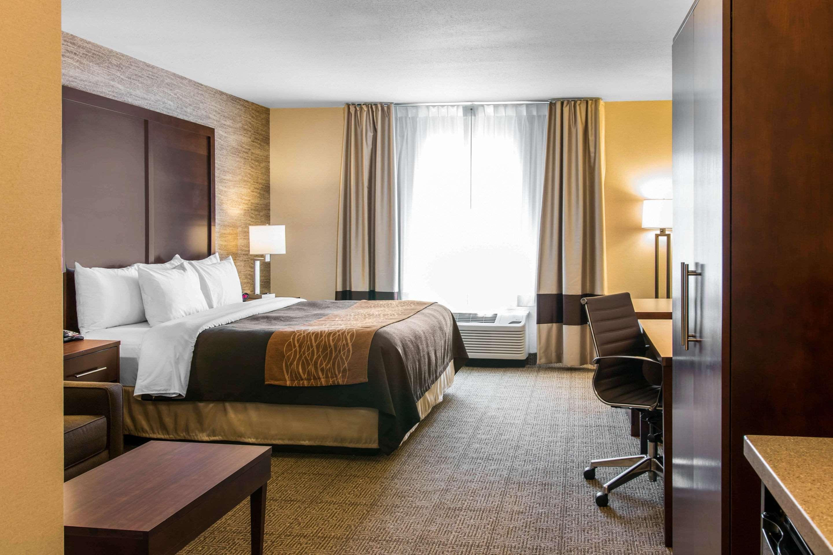 Comfort Inn Ludington Near Us-10 Ngoại thất bức ảnh
