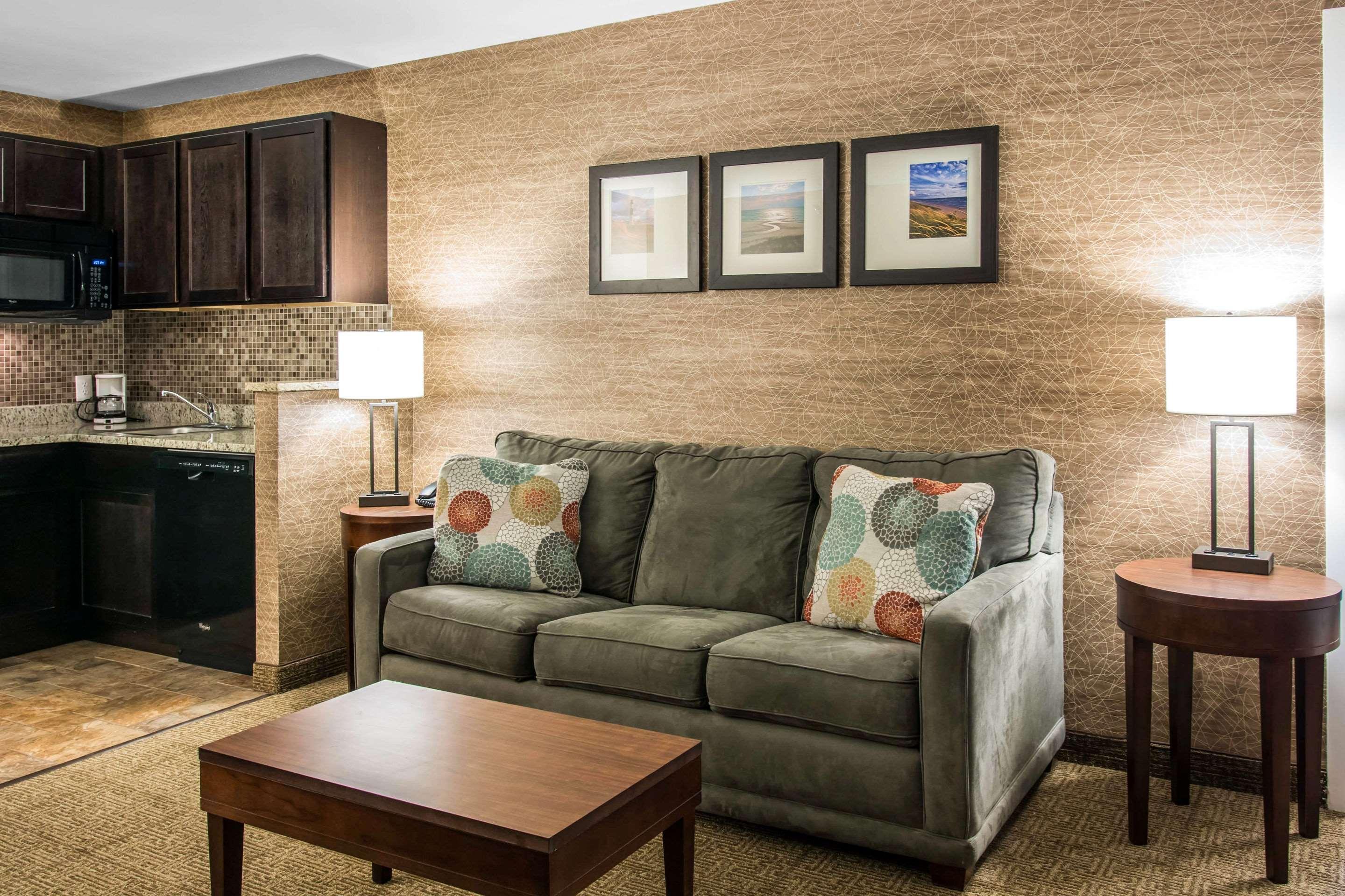 Comfort Inn Ludington Near Us-10 Ngoại thất bức ảnh