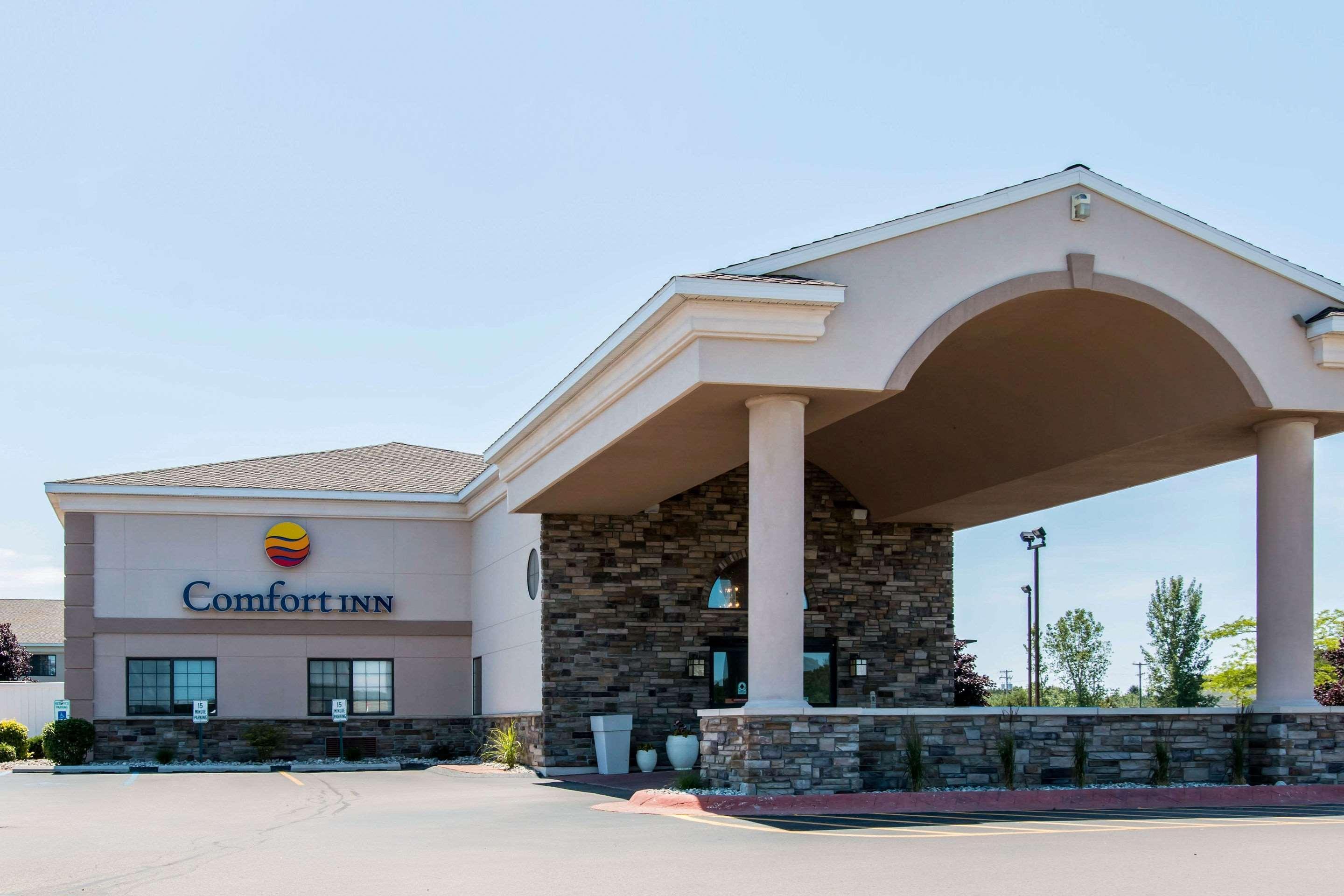 Comfort Inn Ludington Near Us-10 Ngoại thất bức ảnh