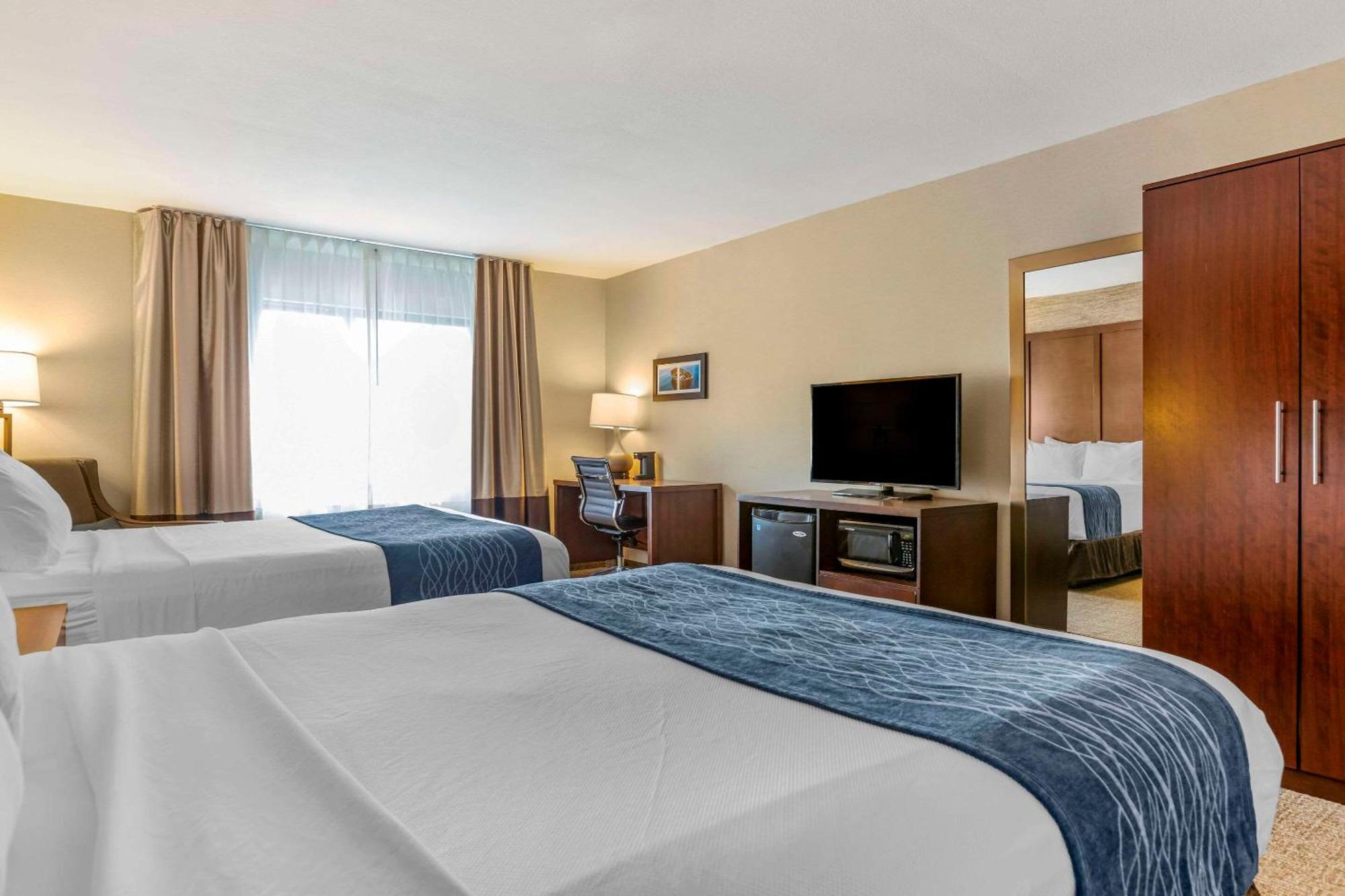 Comfort Inn Ludington Near Us-10 Ngoại thất bức ảnh