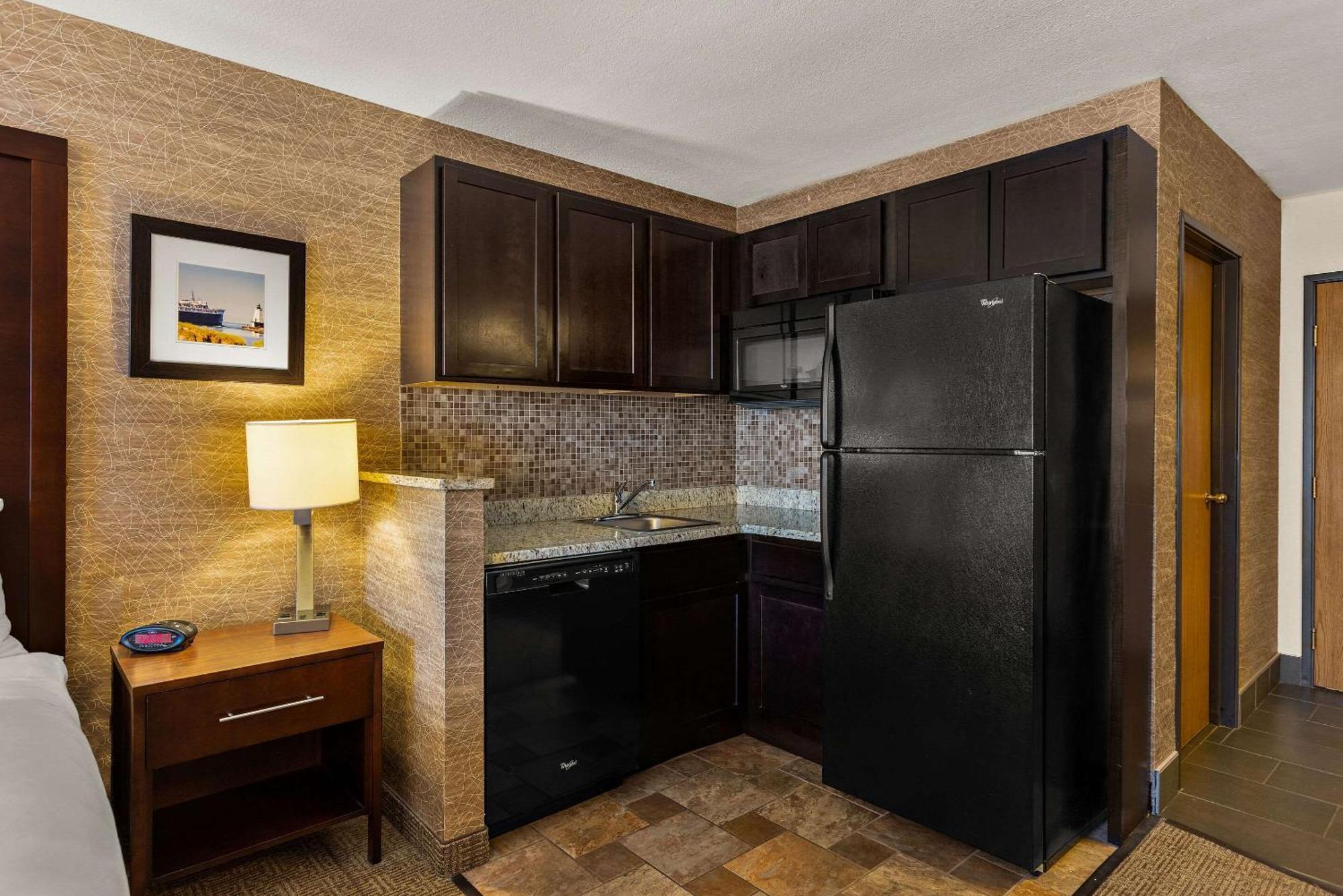 Comfort Inn Ludington Near Us-10 Ngoại thất bức ảnh