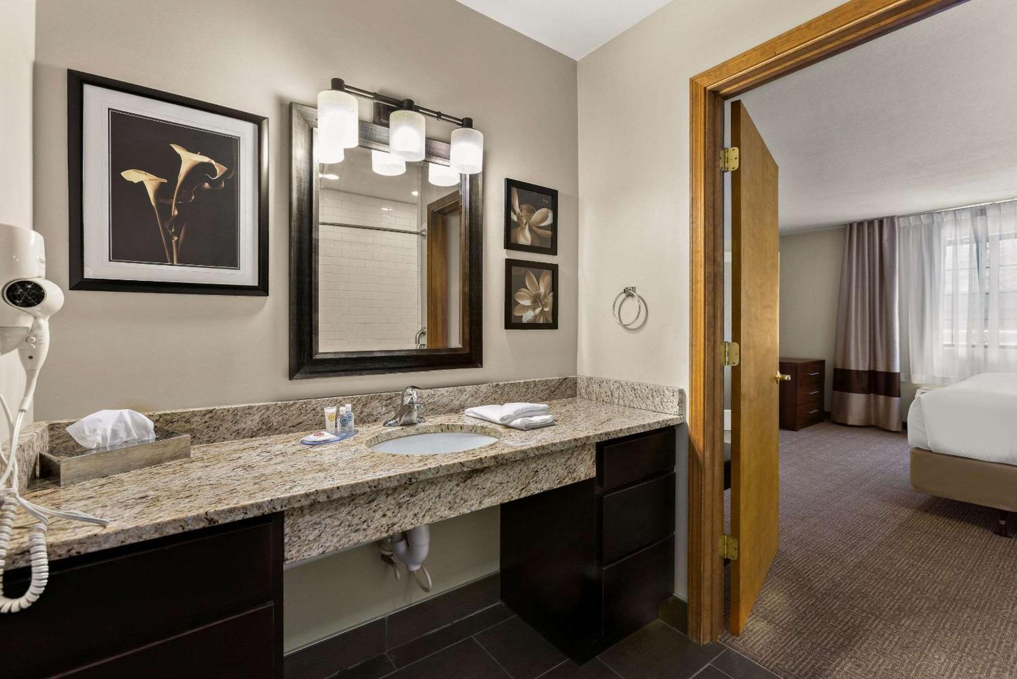 Comfort Inn Ludington Near Us-10 Ngoại thất bức ảnh