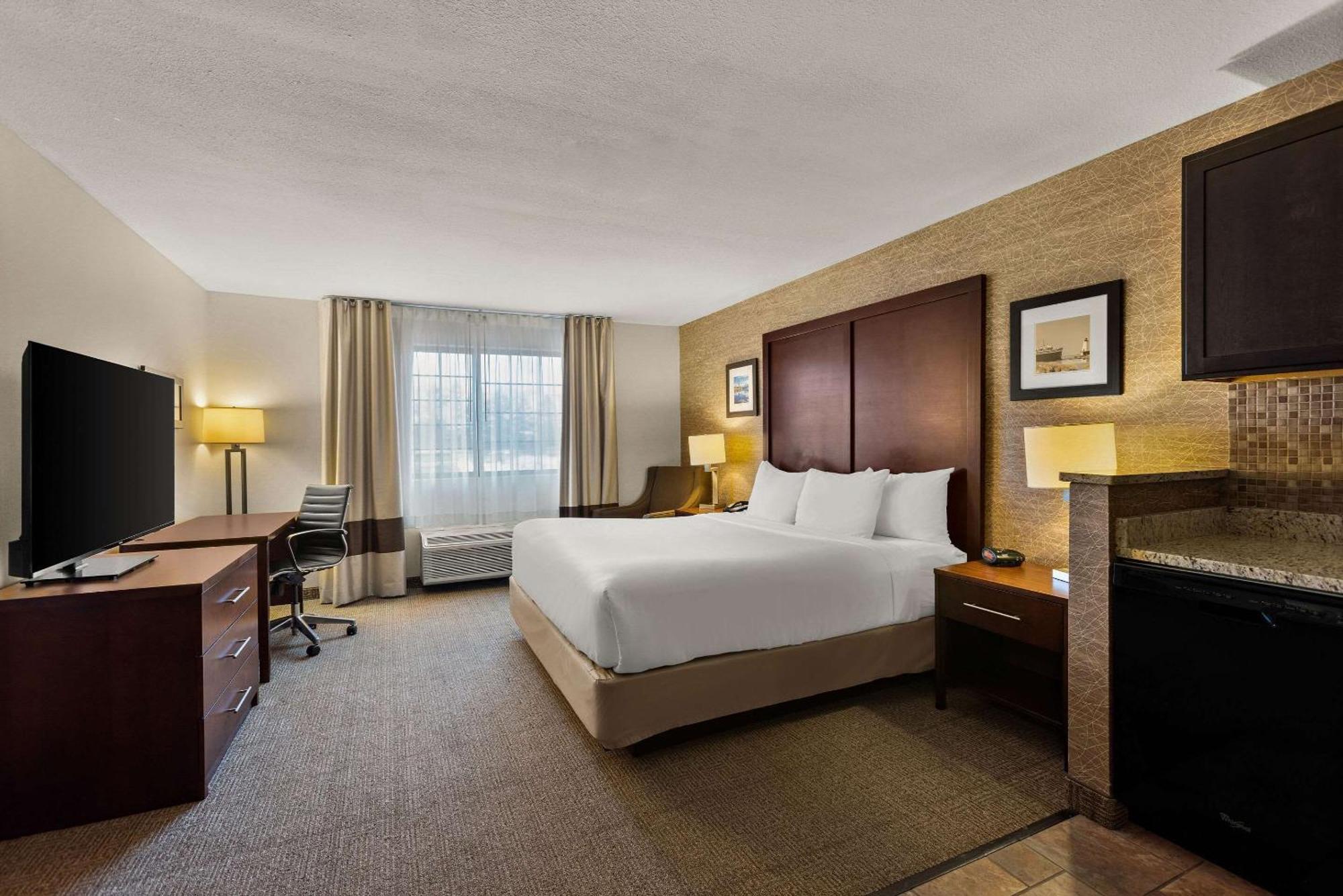 Comfort Inn Ludington Near Us-10 Ngoại thất bức ảnh